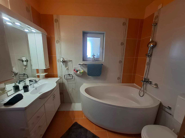 Luxury Stone Villa in a Private Location with Sea View — photo 14